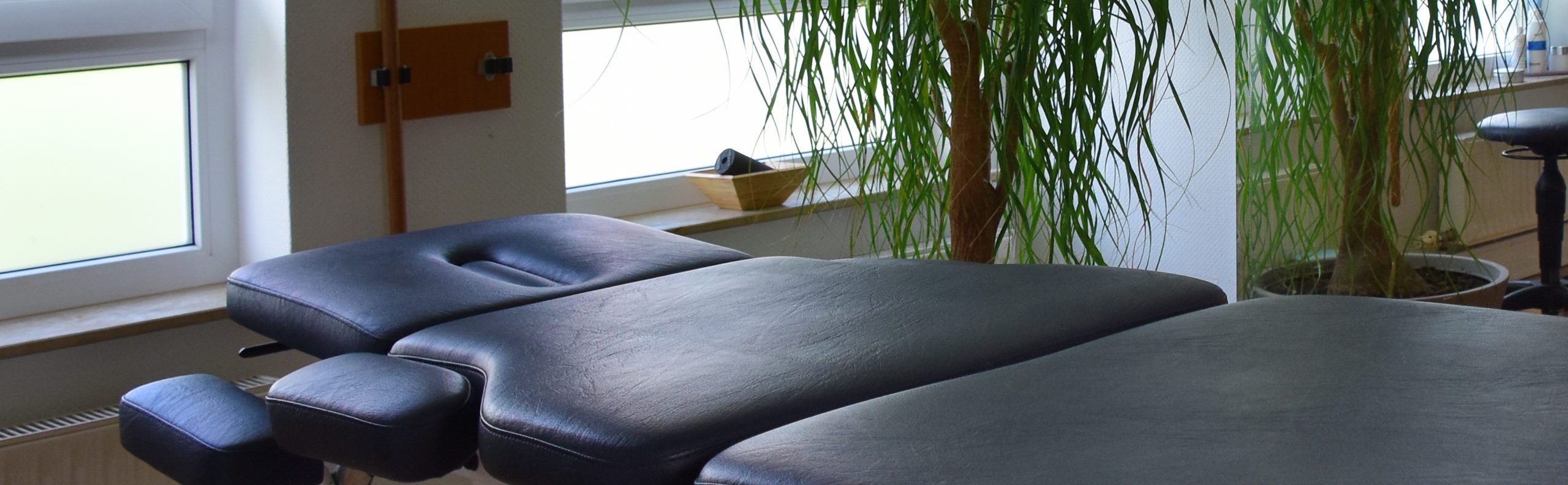 Behandlungsliege Kim Winkler ganzheitliche Physiotherapie Markgroeningen